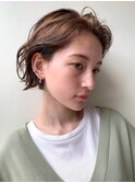 耳かけショートボブ