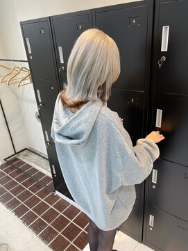 ニュート(Neut ) くびれボブ/逆インナー