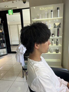 アイズ 海老名(AIZU) 無造作ウルフ　王道ウルフ　マッシュウルフ