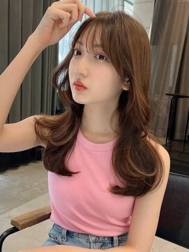 アリュウル 表参道(ALLURE) 大人可愛い色っぽさ。韓国くびれヘアレイヤーカット薄め前髪