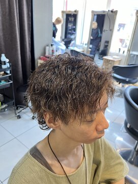 アイズ 海老名(AIZU) ツイストスパイラルパーマウルフ　メンズパーマ　メンズウルフ