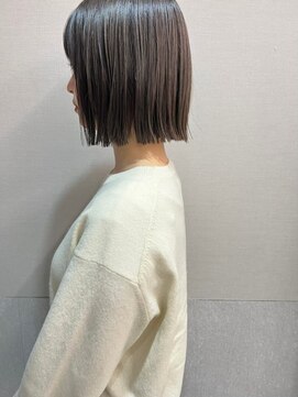 ロット 横浜(lot) ぱつっとボブ/ショートボブ/髪質改善[横浜駅]