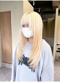 抜きっぱなしブロンド×顔まわりレイヤー