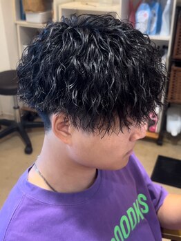 トッカーレ(toccare)の写真/30種類を超える薬剤の中から一人一人に合ったものを厳選。”オーダーメイドパーマ”で理想のスタイルに!