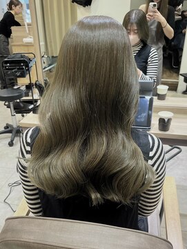 ルーチェヘアー 【竹本 佳奈指名限定】韓国風オリーブグレージュカラー