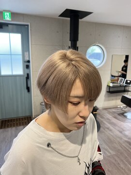 エー(...a) ブリーチミルクティー