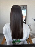 透明感抜群のオリーブグレージュ