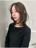 韓国ヘアミディアムレイヤーオリーブベージュブリーチ無し