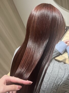 ルーラ バイ エルベ(Lura by elve) 春映えピンクブラウン×艶ロング