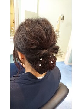 CAN sis坂店 簡単ヘアアレンジくるりんぱ