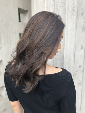 リバレッジ 広尾(Leverage) 外国人風ハイライトダークアッシュ