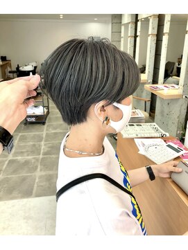 シンス(Since) マッシュショートとミントベージュ　中村隆一