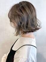 オリーブアッシュグラデーション_セミウェットウェーブ_ba305361
