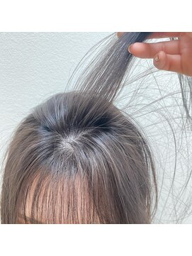 ケンジ 横須賀中央(KENJE) 透けるグレージュカラー