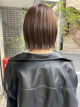 カウチ(Kauti) 外ハネ切りっぱなしボブ