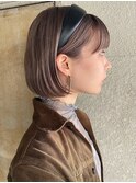 ミニボブブリーチハイトーン前髪小顔ベージュグレージュ冬カラー