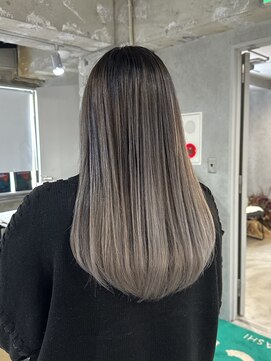 ラック(LUCK) バレイヤージュ/船橋/くすみベージュ/細めハイライト