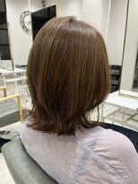 ナンバー 大分中央町店(N°)&nbsp;レイヤーカットフェミニンミディアムくびれスタイルベージュ