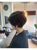 コンパクトショートカットホワイトストーン