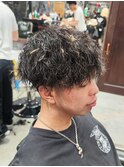 縦落ちツイストパーマ/フェードカット