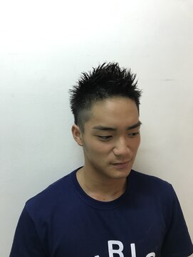 パティオンツー(PATIONN2) ツーブロック無造作立ち上げ刈り上げメンズスタイル