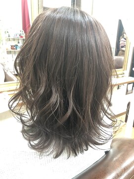 リリー ヘアーアンドビューティー(Lily) グレージュスタイル