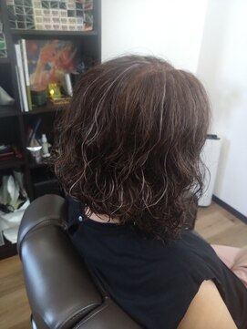 ユニ ヘアサロン イシグロ(yuni HAIRSALON ishiguro) ハイライト+ヴィラロドラカラー