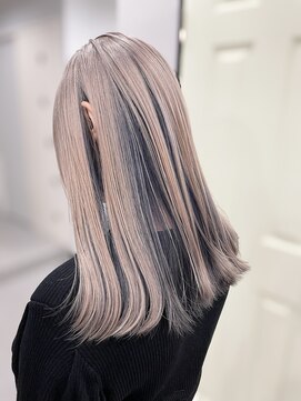 エレクシィ(ELEXY) ペールベージュ×ネービーブラック　セミロング