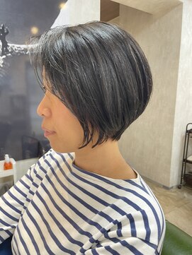 クーロン(Qoolon) 前下がりショートボブ☆