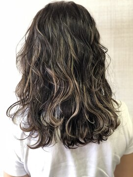 モアヘアーセカンド(MORE-HAIR Second) コントラストハイライト