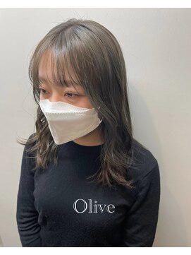 リラ バイ クオーレ(LIRA by CUORE) オリーブカラー