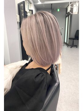 リゲル(rigel) ミルクティーベージュ×ホワイト