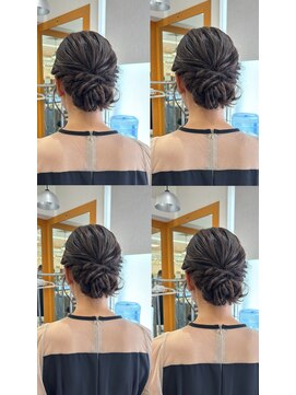 ユニ バイ マグ 長野店(Uni.by Mag) 大人気!ドレスヘアポニーテール二次会モテ髪