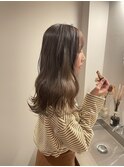 ブリーチなしミルクティーグレージュカラー切りっぱなしロング