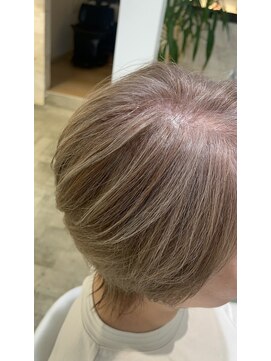 プレフェレプレフェ(prefere prefe) 白髪ぼかしハイライト