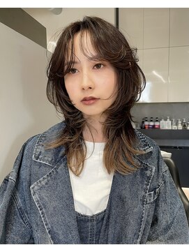 ソル 栄矢場町(SOL) レイヤーカットウルフカットウルフレイヤー