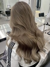 《イエベ秋×オリーブベージュ》ワンブリーチで深みとツヤを両立＊赤みが気になる方に＊[原宿/表参道/韓国]