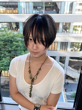 ベレーザ 渋谷(BELEZA) 15580ブリーチ&ダブルカラーショート金髪黒髪バレイヤージュ