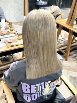 マーレ(MARLE./) プラチナベージュ