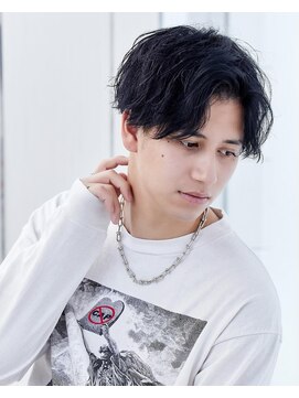 グレートギンザ(GREAT GINZA) センターパート刈り上げマッシュ