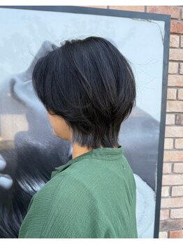 サロンドモリの写真/毛流れを計算して、一人一人に似合うスタイルをご提案いたします。どこから見ても綺麗なシルエットに◎