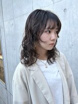 エクテ(ecouter) ミディアムレイヤーパーマウォームブラウンインナーカラー