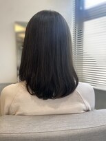 ルーシー(Lucy)&nbsp;内巻きミディアムスタイル