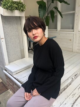 リラ バイ クオーレ(LIRA by CUORE) ハンサムショート