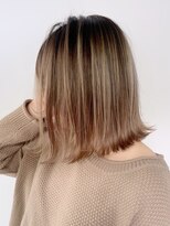 アイティー バイ アルバム 中野店(IT by ALBUM) 外ハネバレイヤージュ_フェザーバングマッシュショート_ba336011