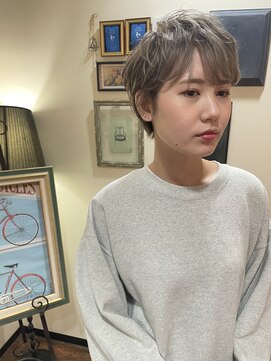 ヘアアンドスペース ベロン(hair&space velon) ショートハイトーンボブ
