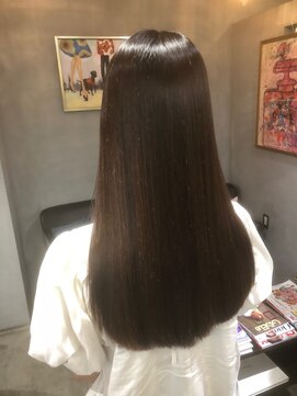 ビーセオリー 砥部店(B.theory) ツヤツヤストレート8月