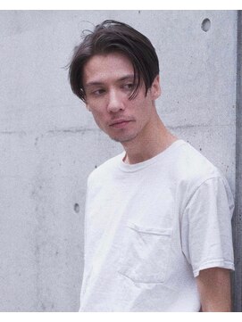 ベル 銀座並木通り店(Belle) カットだけででキマる！前髪長めの前下がりショート