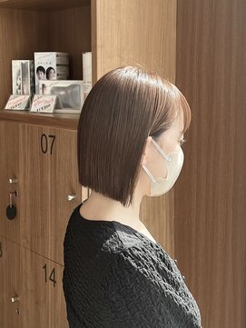 アース 三田南ウッディタウン店(HAIR&MAKE EARTH) 20代30代大人可愛い艶感ブラウン切りっぱなしショートボブ