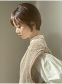丸みショートマッシュコンパクト黒髪ショート前髪あり
